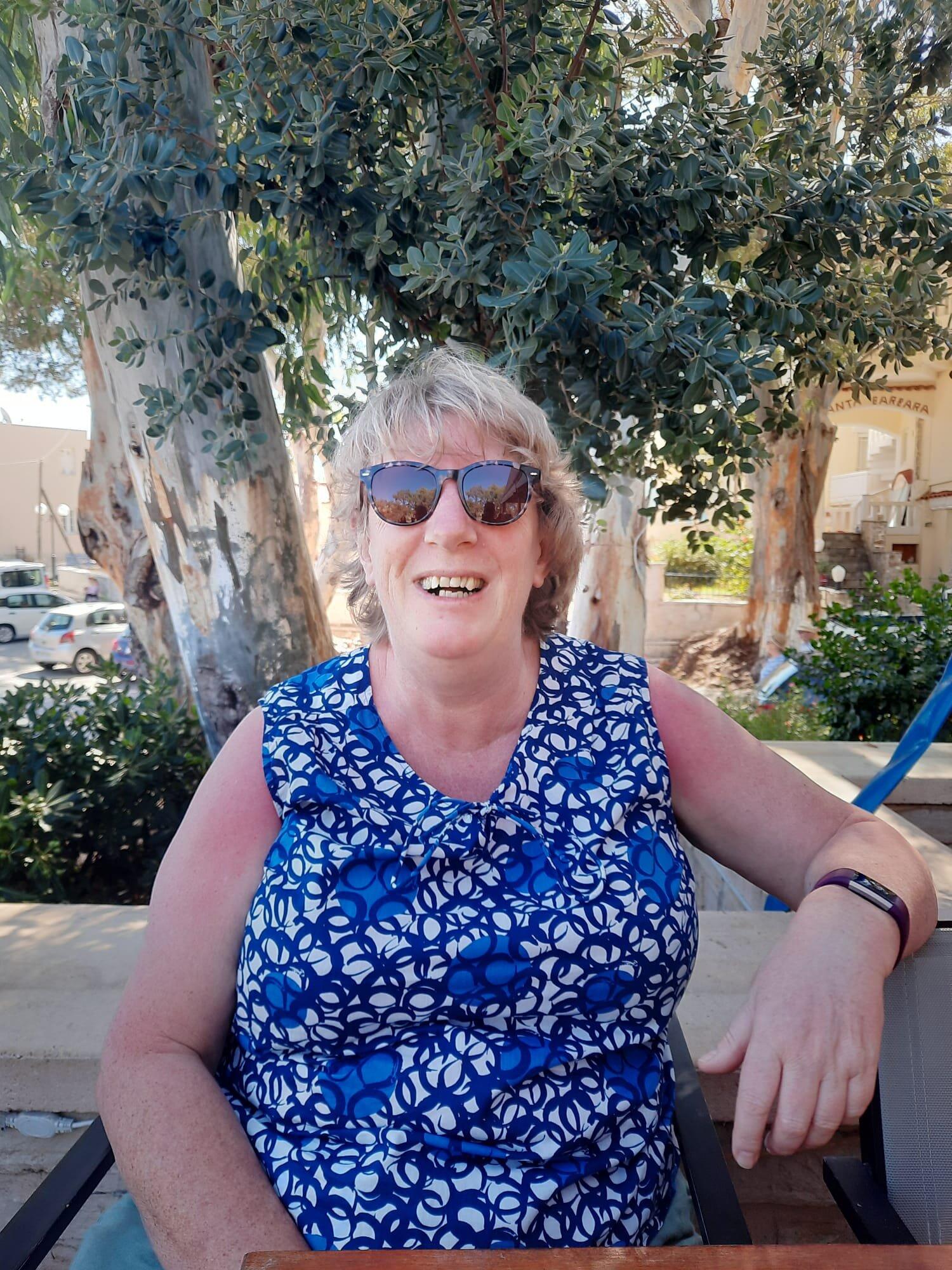 Helen Round Holidays and Travel - Sheffield, GB-ENG - Nextdoor