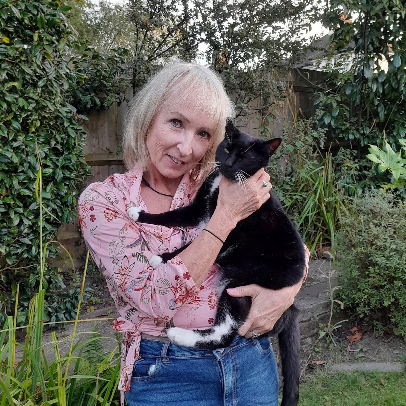 Jen's Pet Sitting Croydon Nextdoor