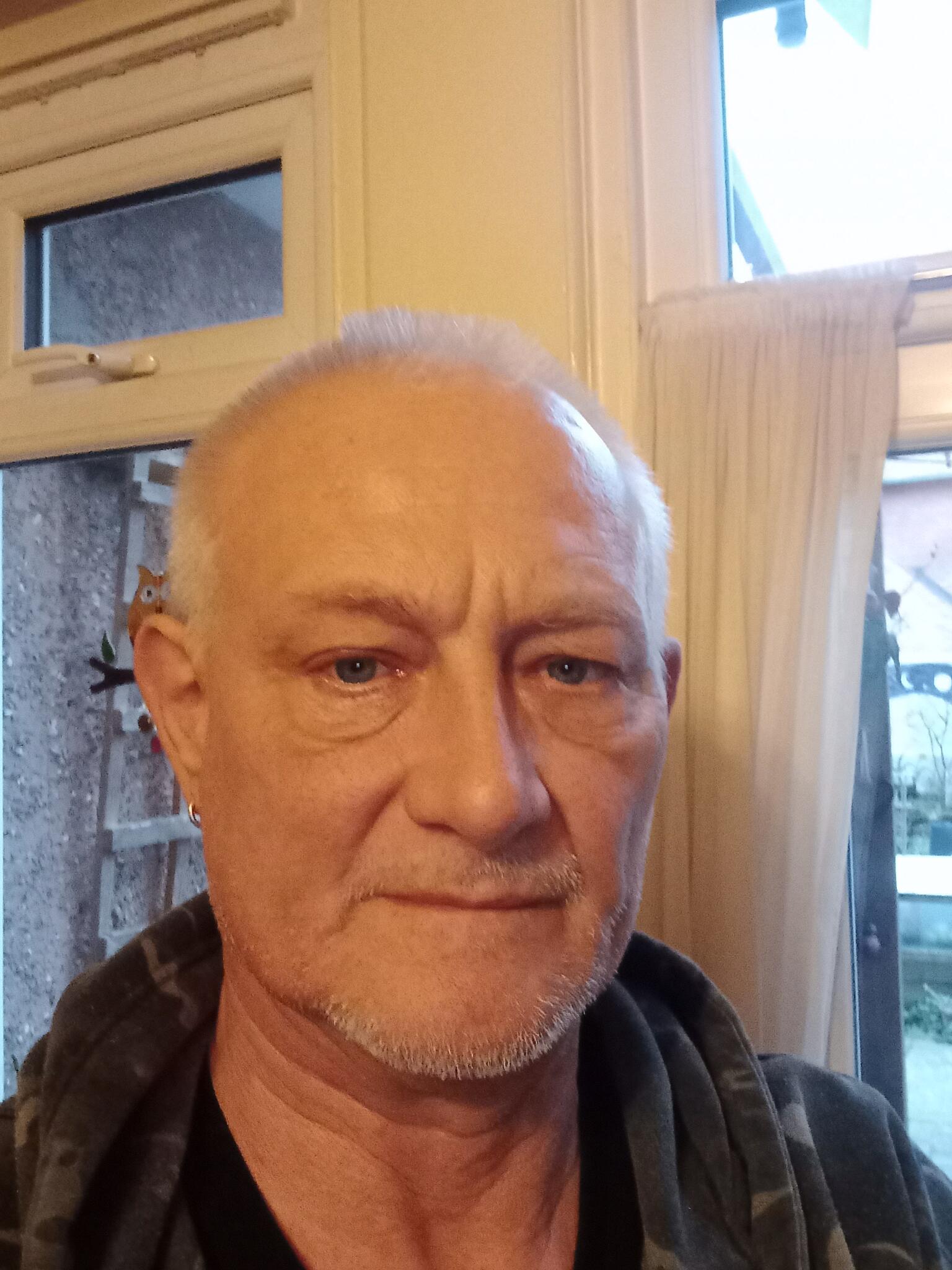 Helping Hands BexhillonSea, GBENG Nextdoor