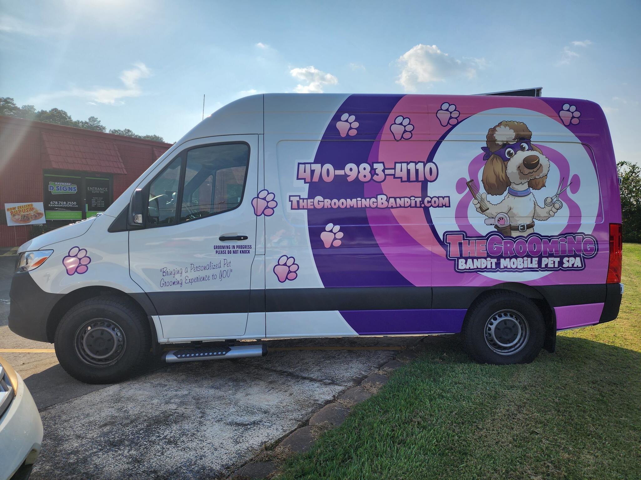 D's mobile pet store spa