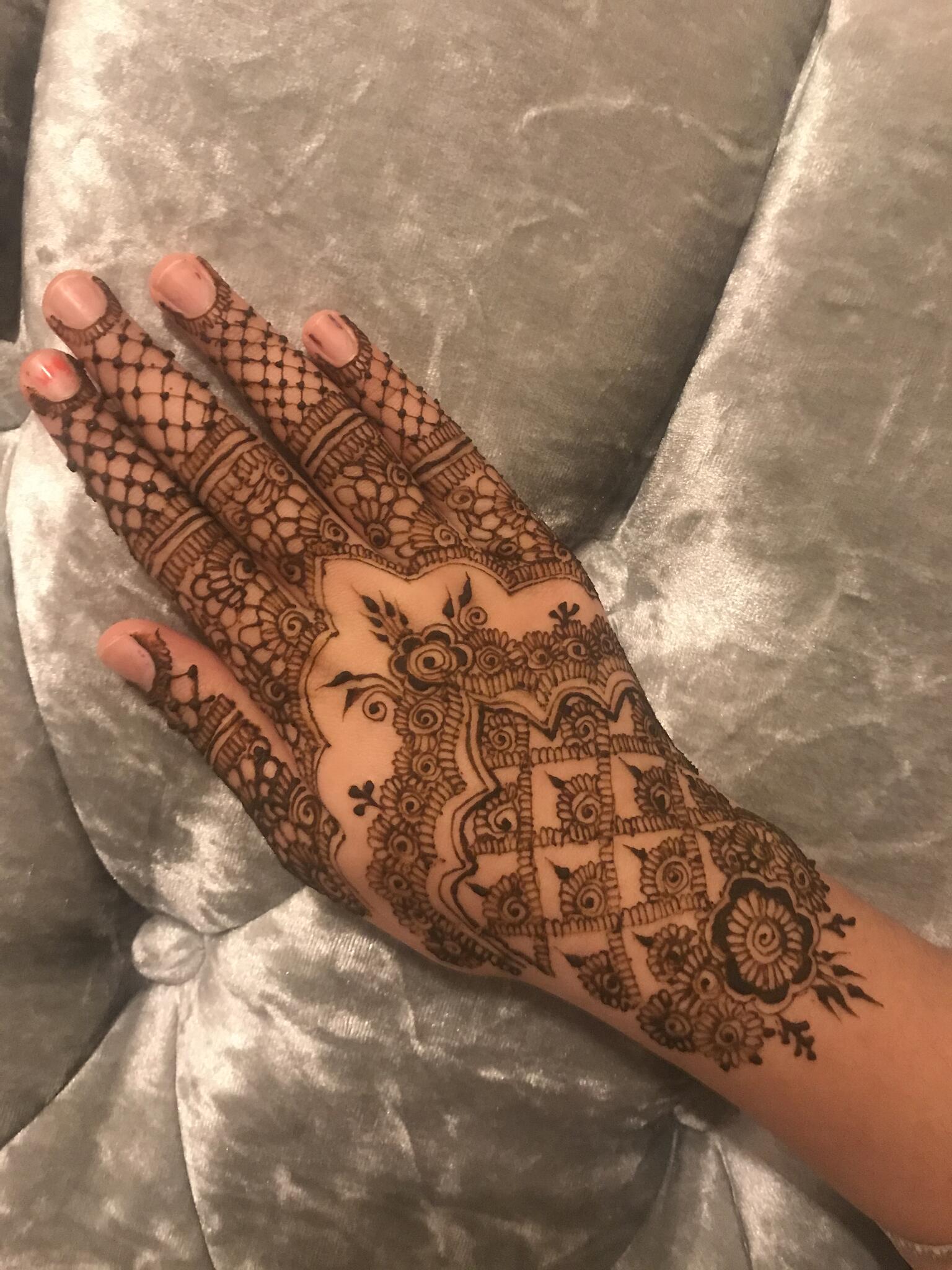 Henna Artist & Temporary Tattoo London Nextdoor