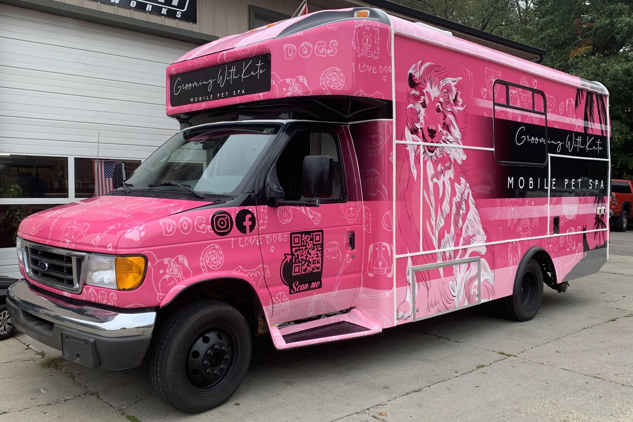 Love your store mobile pet spa