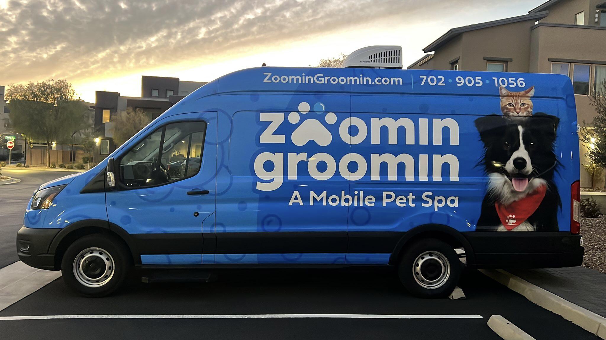 Zooming Groomin Las Vegas Nextdoor