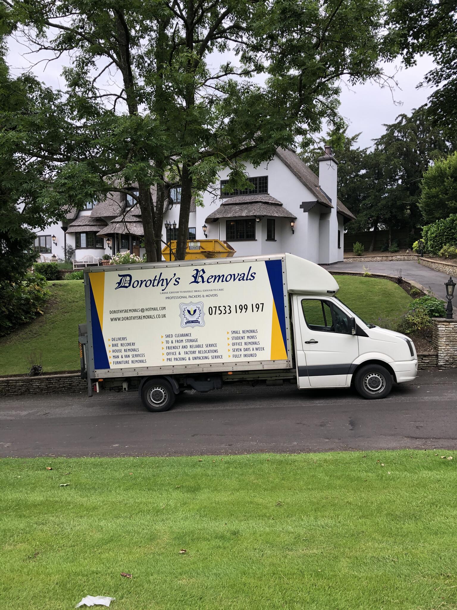 Dorothys removals man and van service Chiswick London, GBENG Nextdoor