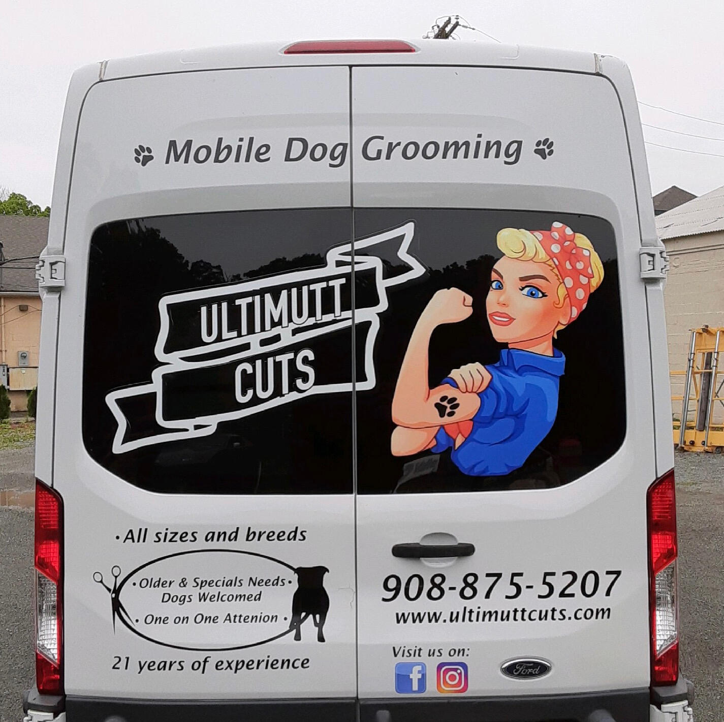 Ultimutt mobile hot sale dog grooming