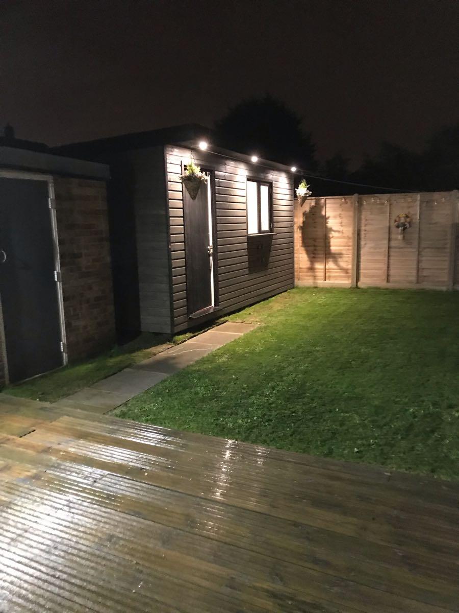 E”s parlour Dog grooming Luton, GBENG Nextdoor