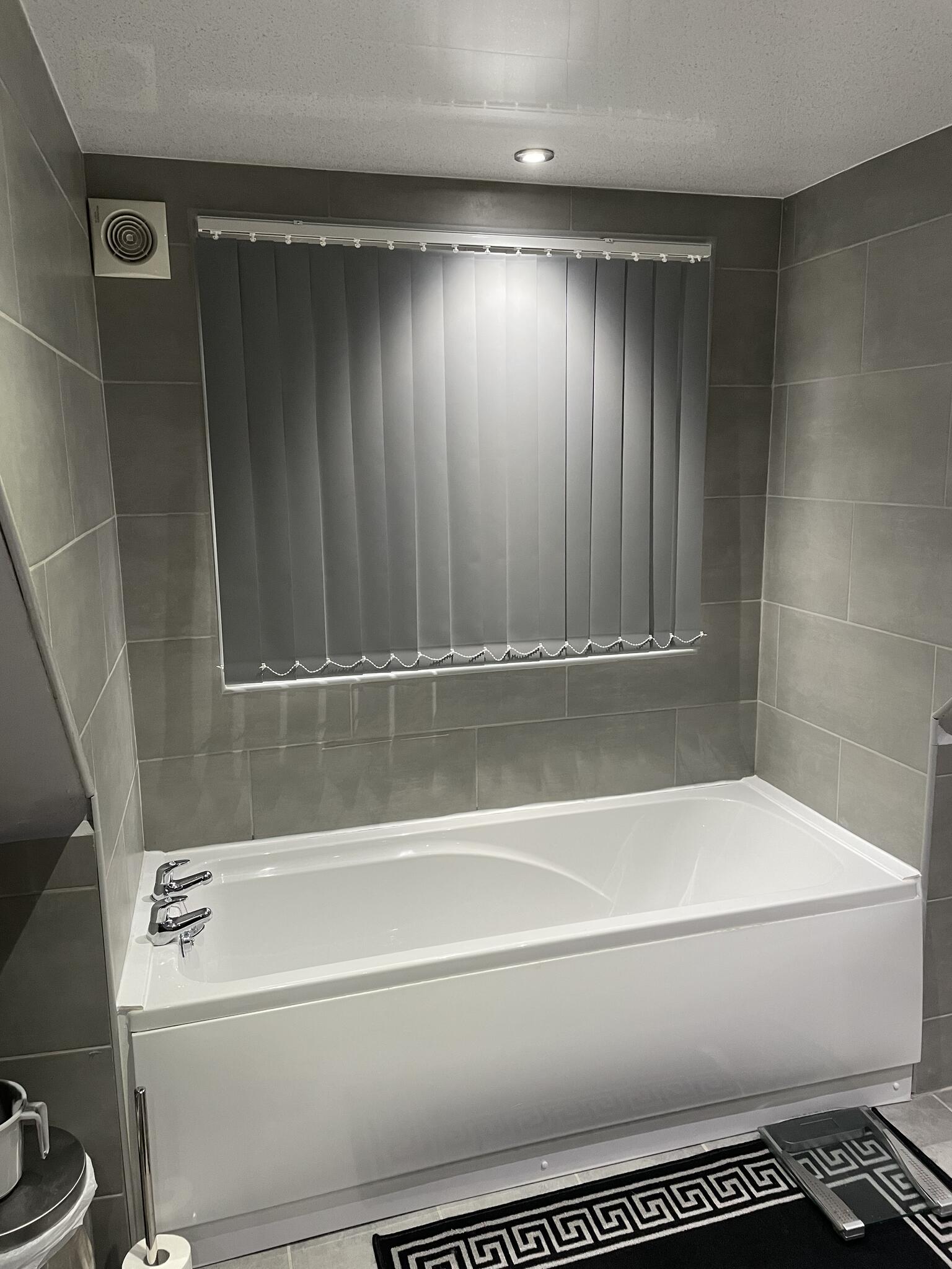 hampton-blinds-willenhall-nextdoor