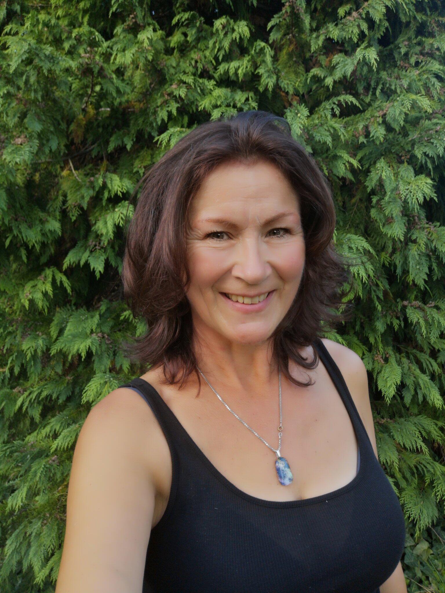 Jo's Sewing Services Eastleigh Nextdoor