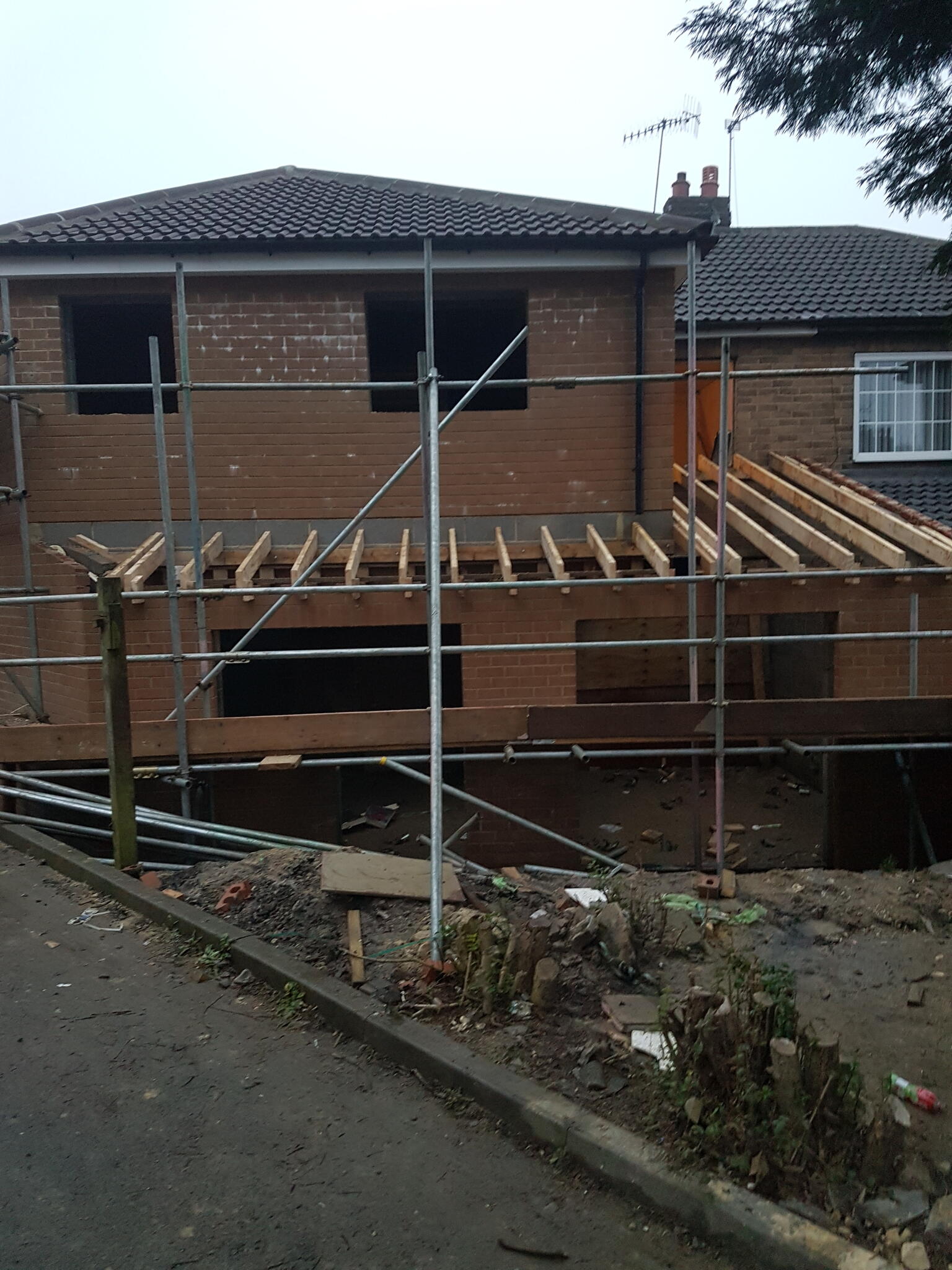 Fixit Roofing services Gravesend, GBENG Nextdoor