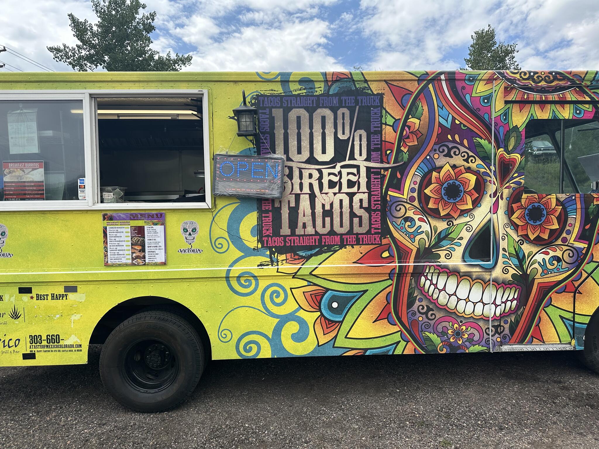 Food Trucks in Victoria Grub on Wheels, Yo! Food Trucks in Victoria Grub on Wheels, Yo!