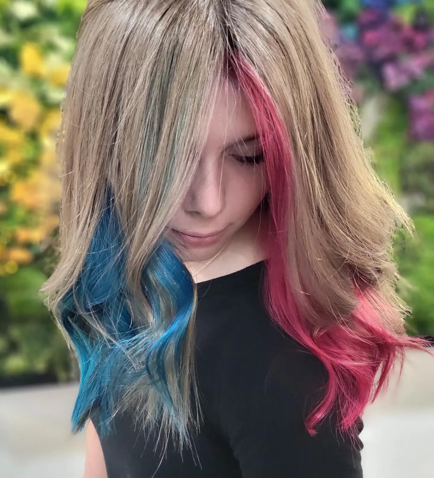 Roxstar Hair Design by Roxie Gray - 5 Connections - Punta Gorda, FL