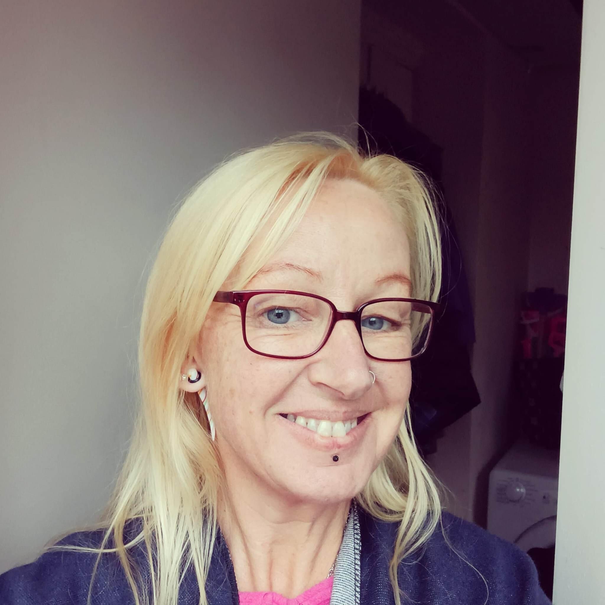 jennifer-blue-wave-budleigh-salterton-nextdoor