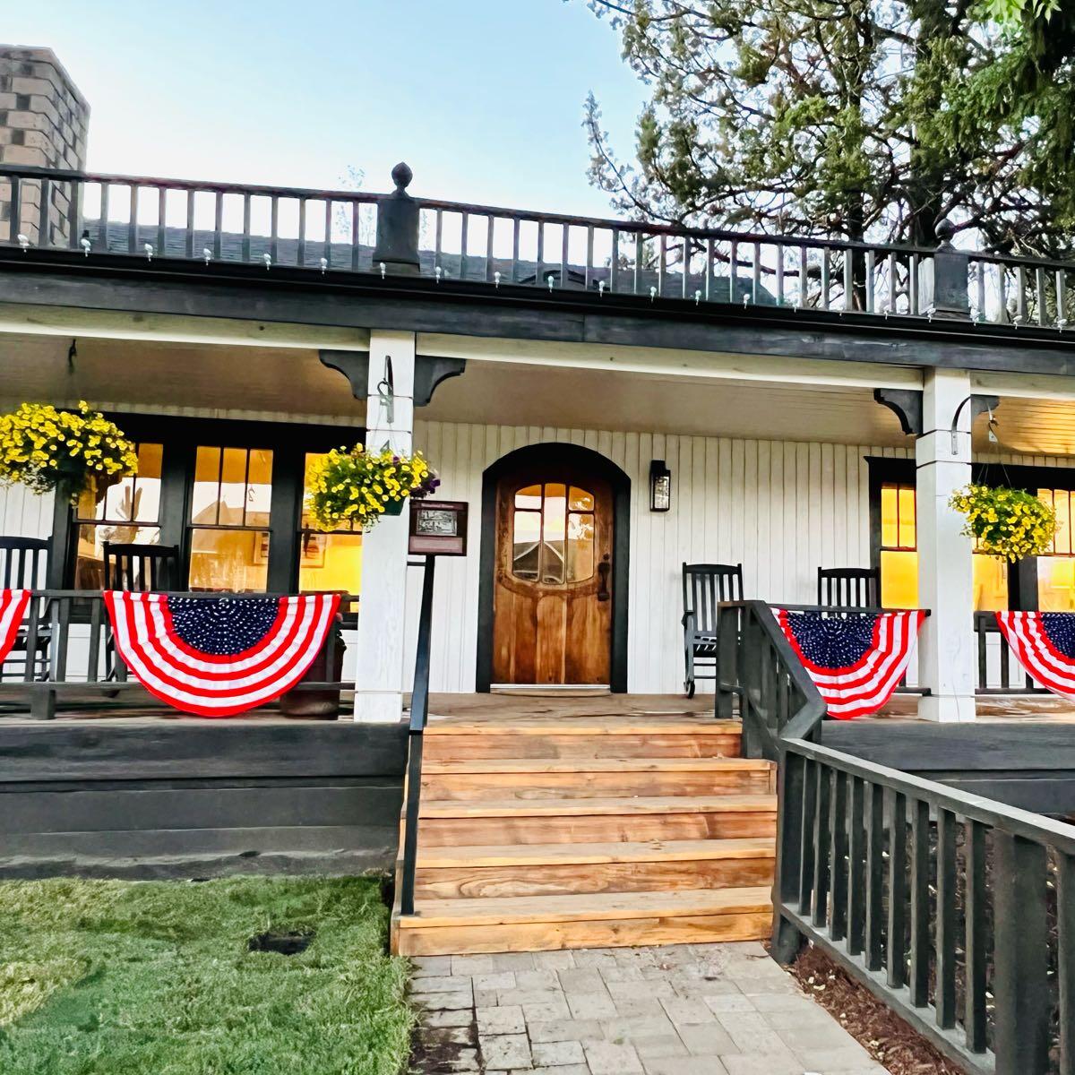 The Wakefield House Sisters, OR Nextdoor