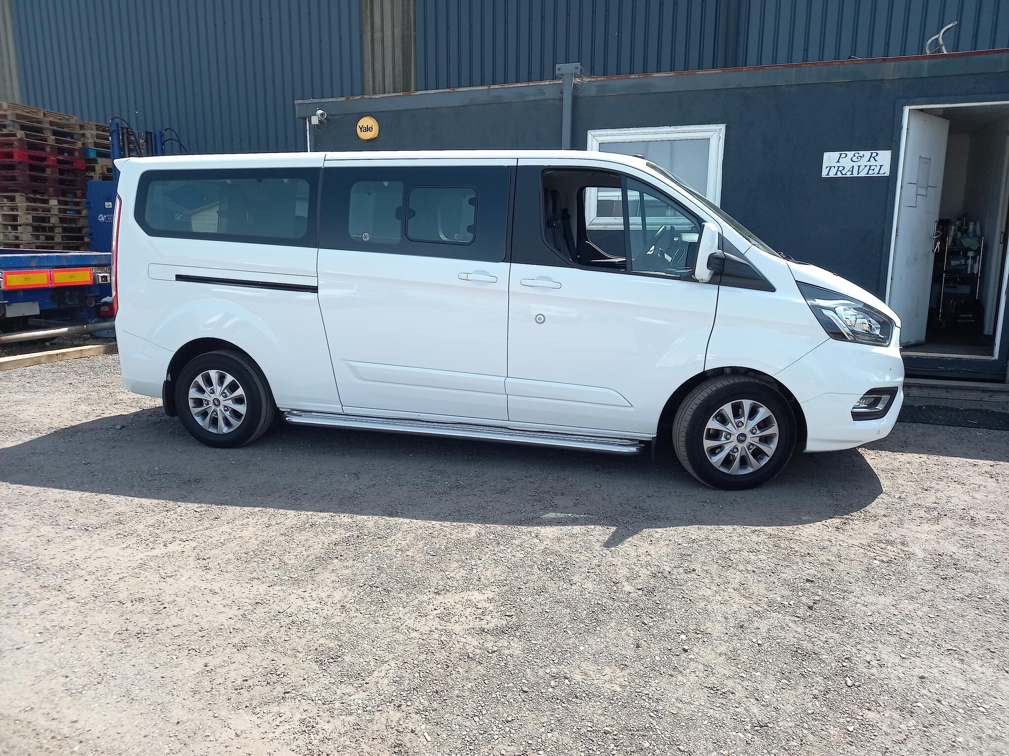 p & r minibus & coach travel ltd