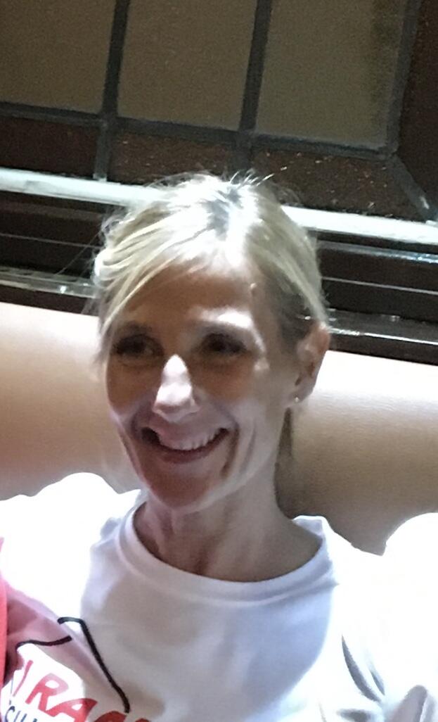 Mobile hairdresser Helen Tromans Kingswinford Nextdoor