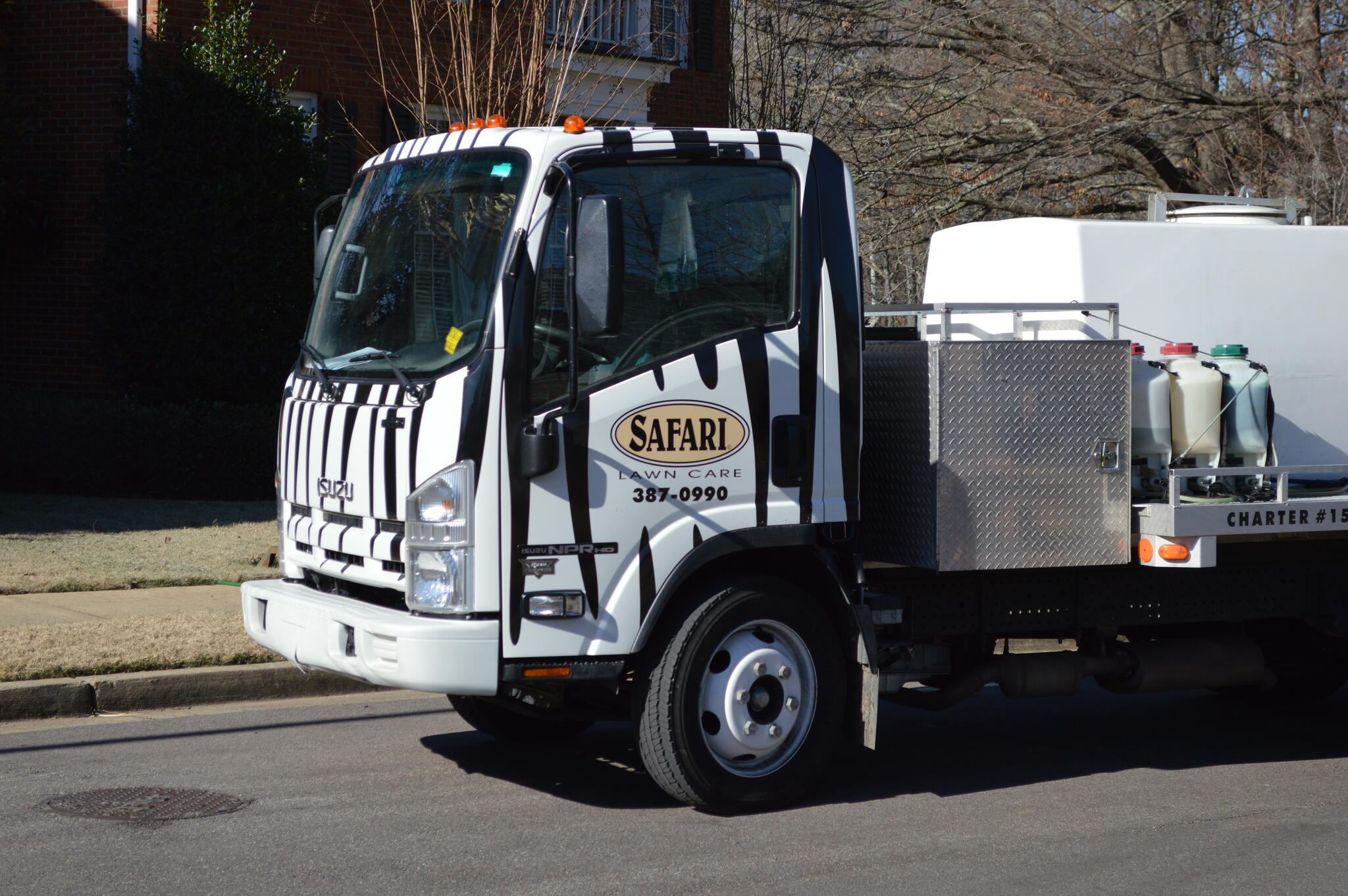 safari lawn care memphis