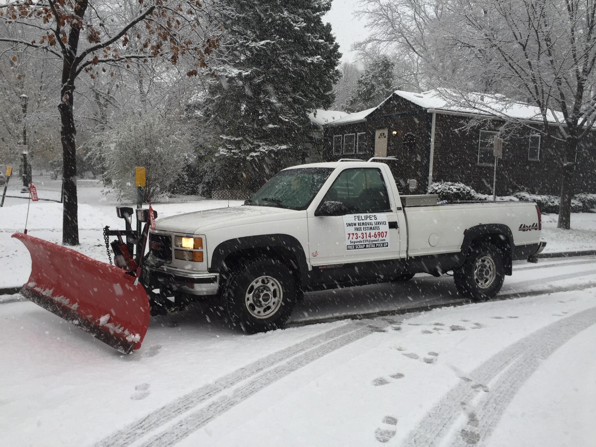 Felipe’s lawn care & Snow Removal & Junk Removal Services Evanston