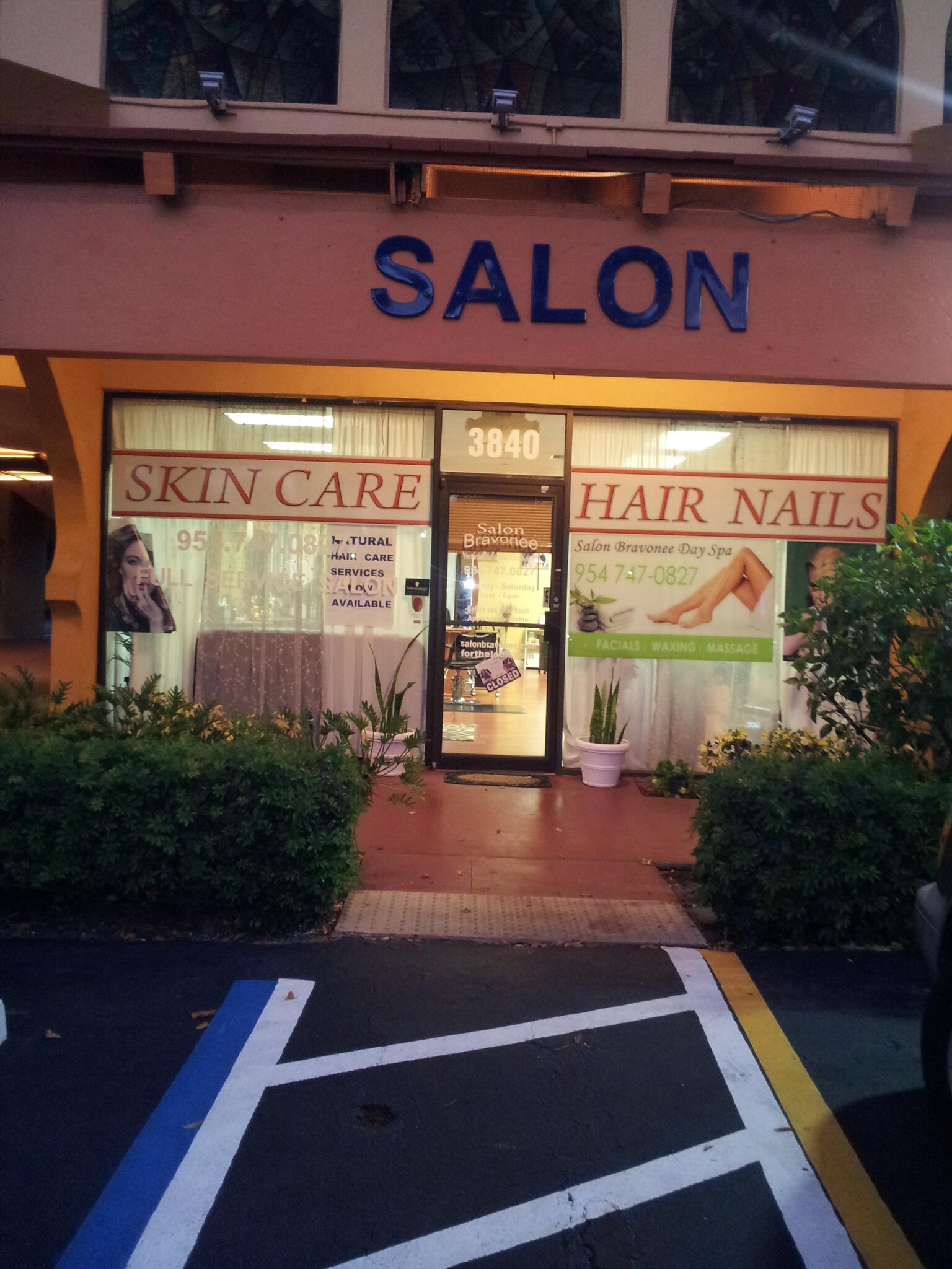 Salon Bravonee - Sunrise, FL 33351