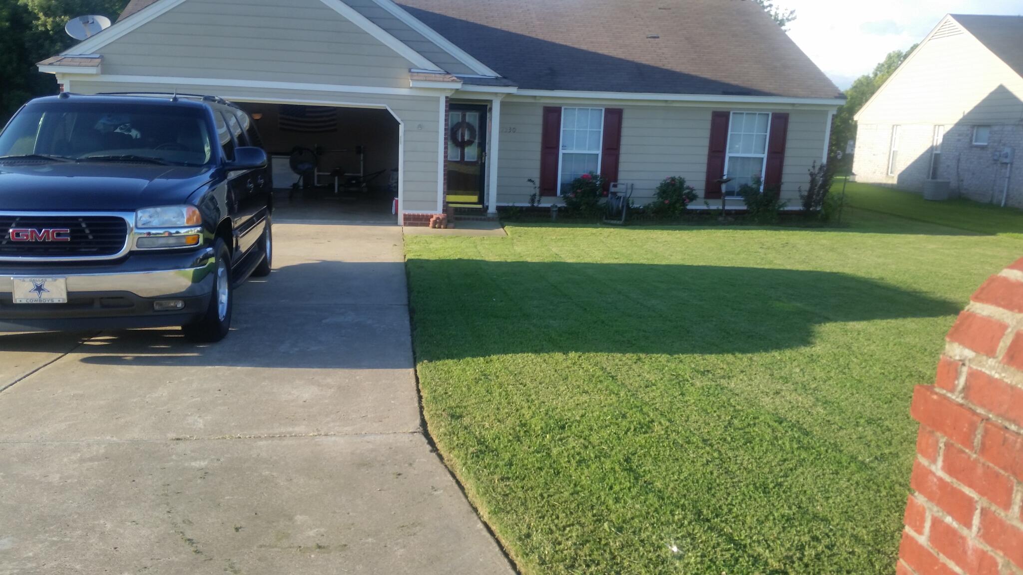 5 Best Lawn Maintenance/Mowing Services - Horn Lake MS