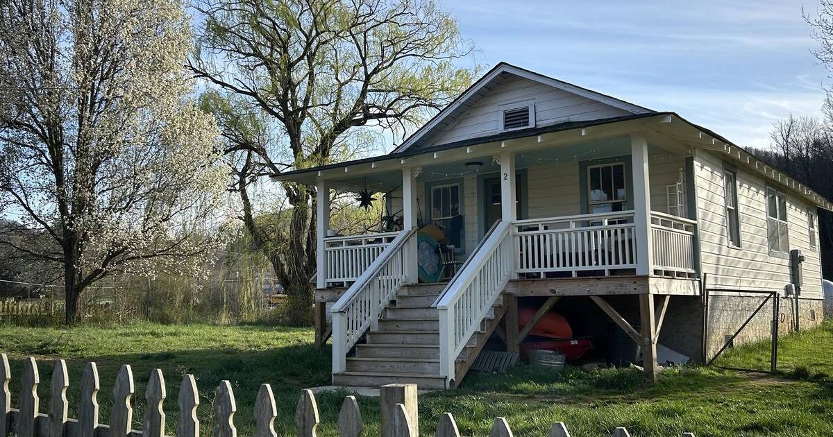 House for Sale for 295000 in Barnardsville, NC For Sale & Free