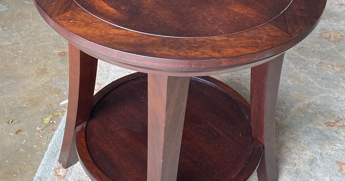Pottery Barn end table for 20 in Boise, ID For Sale & Free — Nextdoor