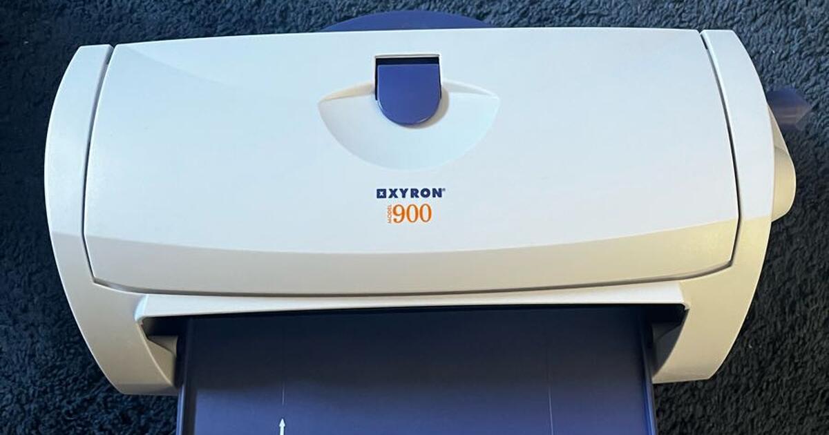 Xyron 900 Laminator/Labeler + Accessories for 50 in Santa Cruz, CA