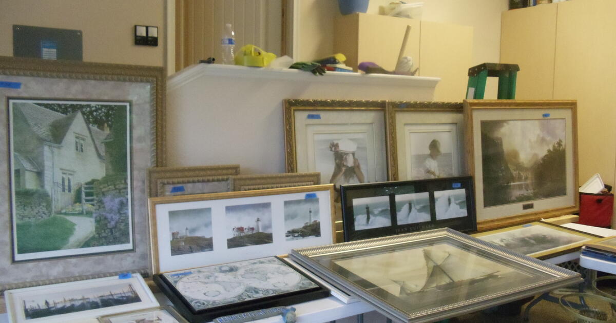 Garage Sale! 2Family 102 104 Vinita Way FriSat 93 for 12345 in Loudon, TN For Sale