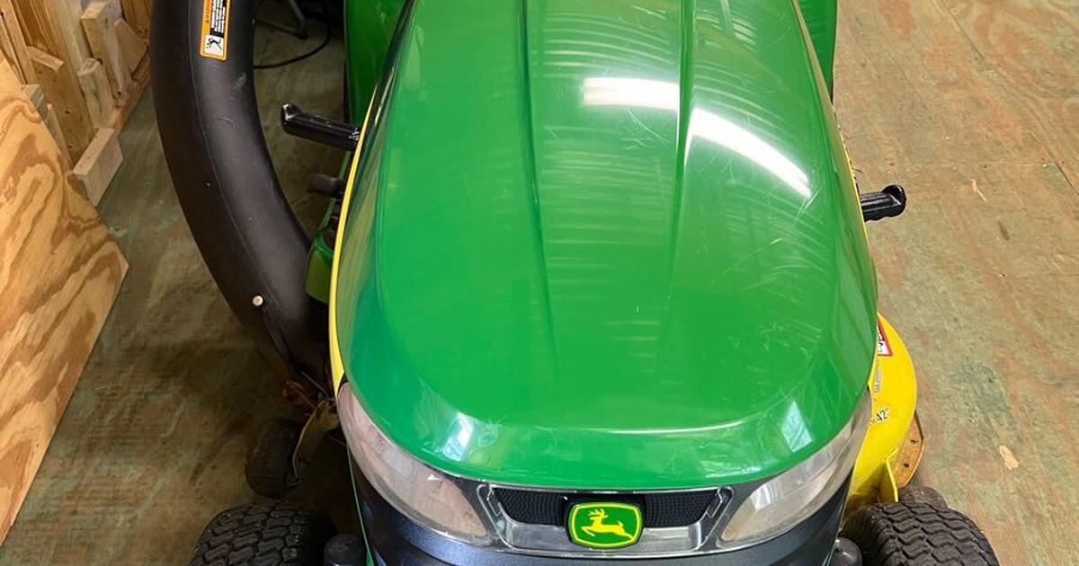 John Deere x300 with dual bagger for 1650 in Greenville, SC For Sale