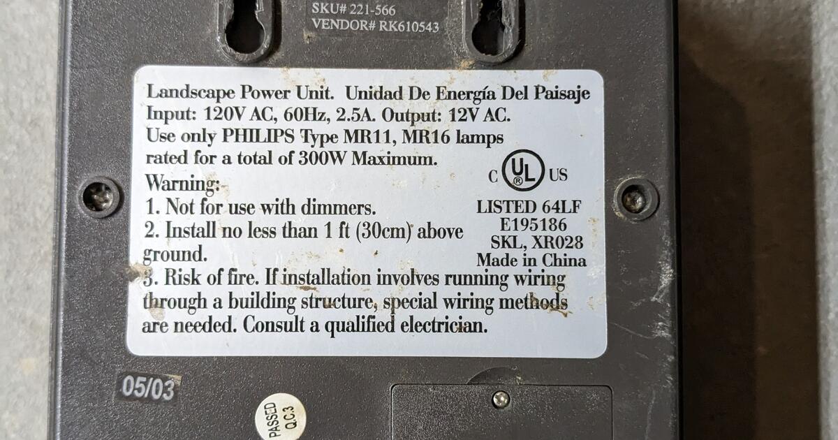 Hampton Bay Landscape Lighting Transformers (3) Free for Free in Erie