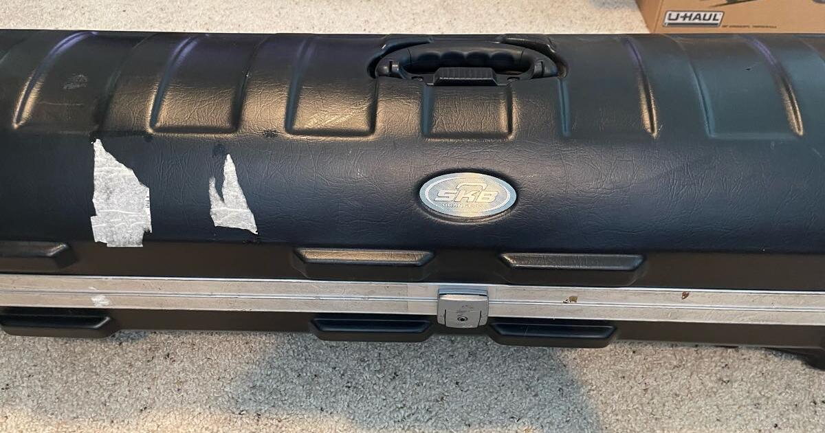 Hard cover golf clubs travel bag in Bolivia, NC For Sale & Free