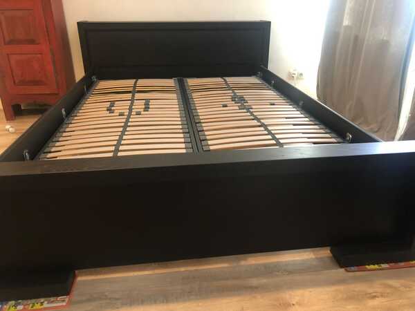 Op grote schaal twintig puree Zwart Houten Bed 140x200 Voor 300 € In 's-Gravenhage, ZH | Gratis/Te Koop —  Nextdoor