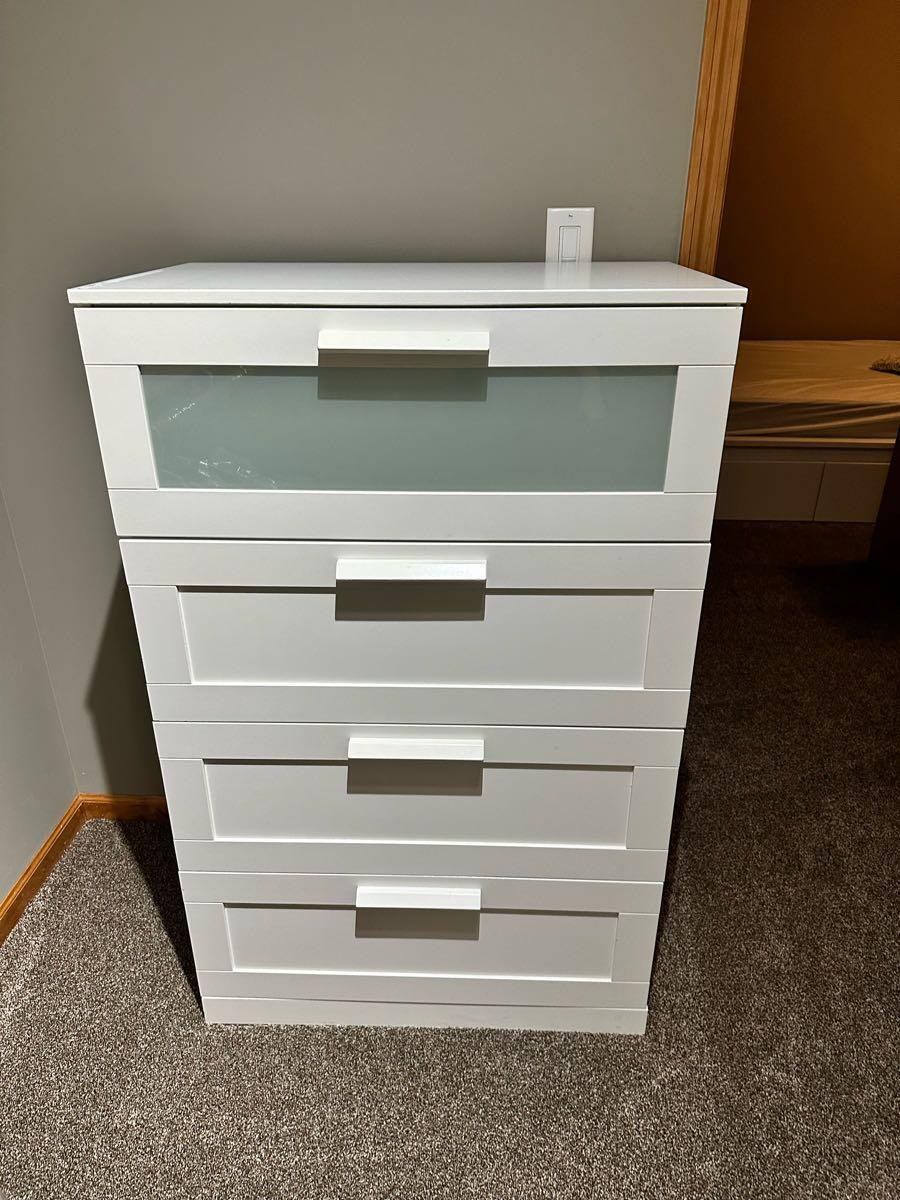 IKEA White Dresser 4 Drawers For 50 In Omaha TX For Sale Free   01bdfd1f609356a98387ba82005849e1 