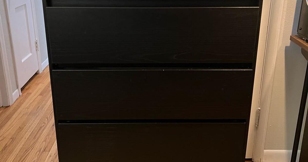 Dresser Pending Pickup for Free in Minneapolis, MN Finds — Nextdoor