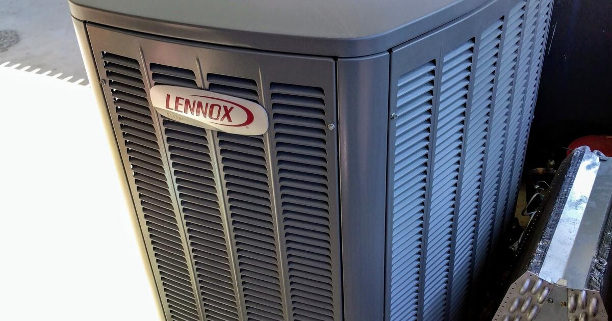 Lennox air conditioner 2.5 ton with coil for 450 in Roanoke, VA For