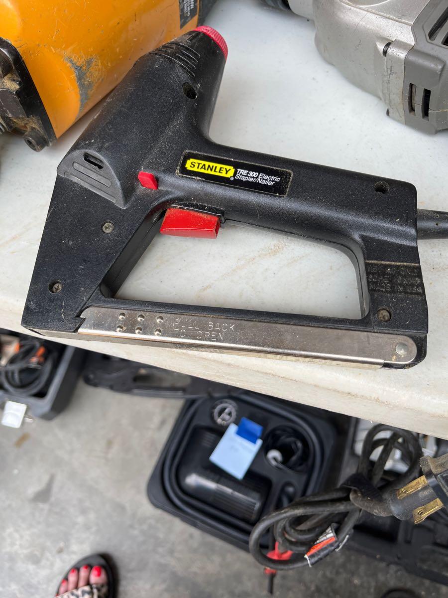 Stanley TRE 300 Electric Syapler for 20 in Nashville, TN For Sale