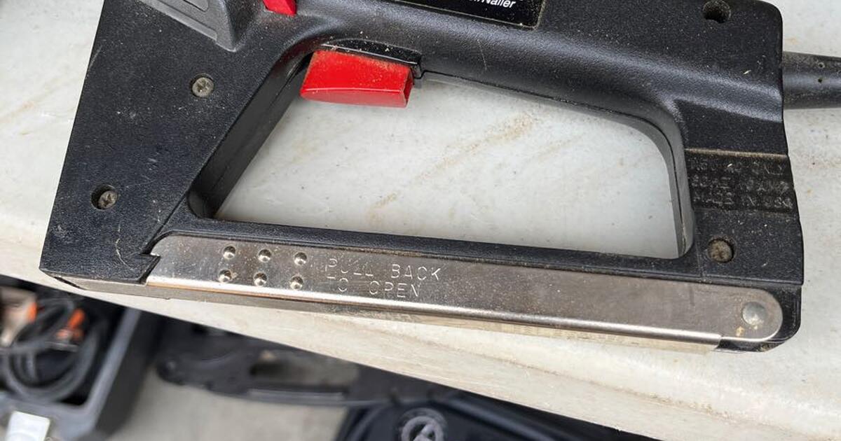 Stanley TRE 300 Electric Syapler for 20 in Nashville, TN For Sale