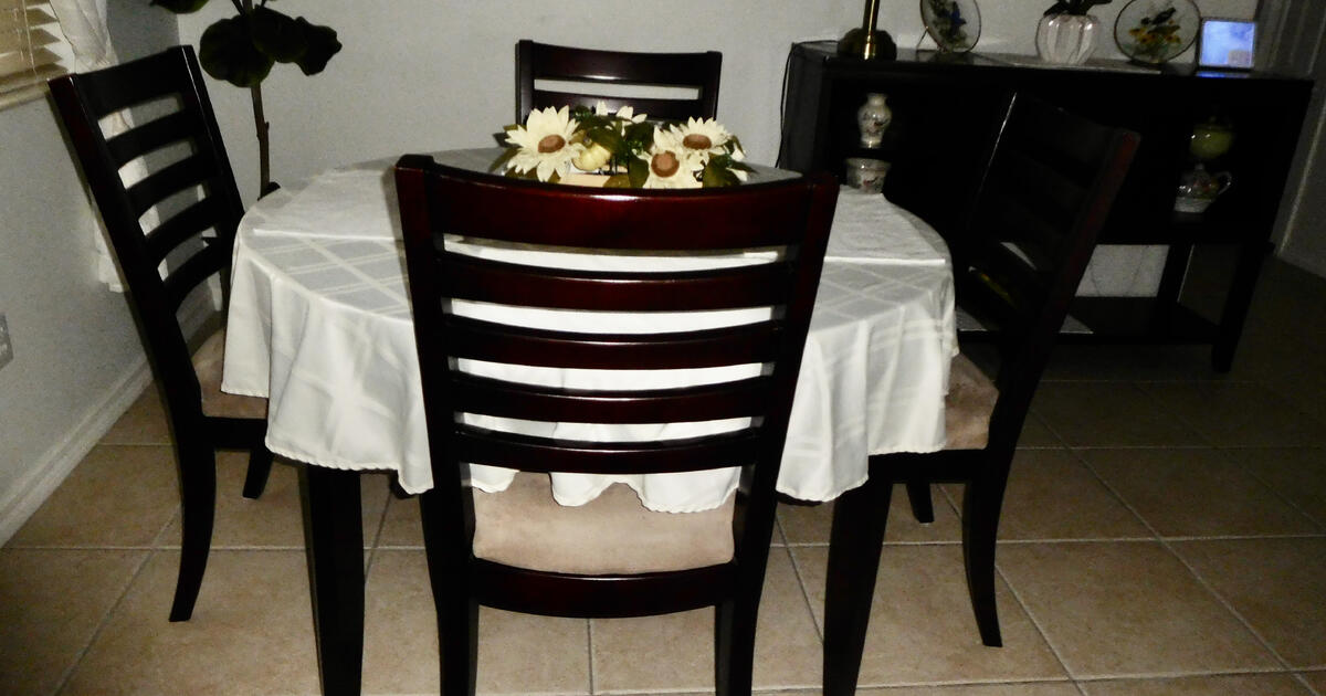 American Drew Dining Room Set for 1050 in Bradenton, FL For Sale