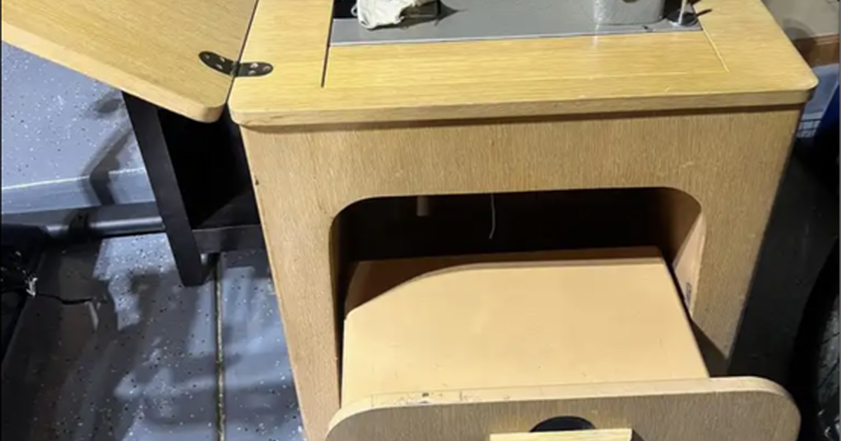 Old Kenmore sewing machine for Free in Albuquerque, NM Finds — Nextdoor