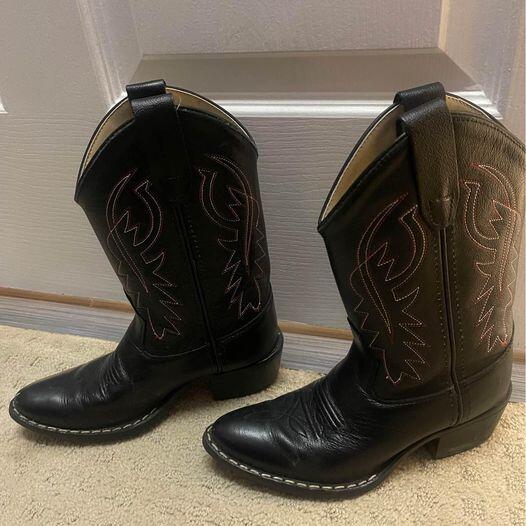 Cody James cowboy boots 10 in Highlands Ranch, CO For Sale & Free