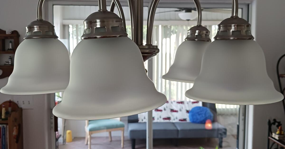 Lamp for 25 in Ocala, FL For Sale & Free — Nextdoor