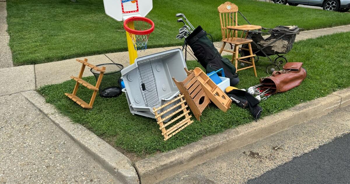 Curb alert Various items FREE for Free in West Springfield, VA For