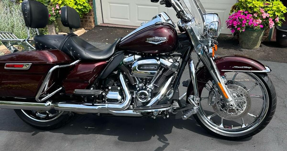 2018 Harley Road King 14,750 for 14750 in Edina, MN For Sale