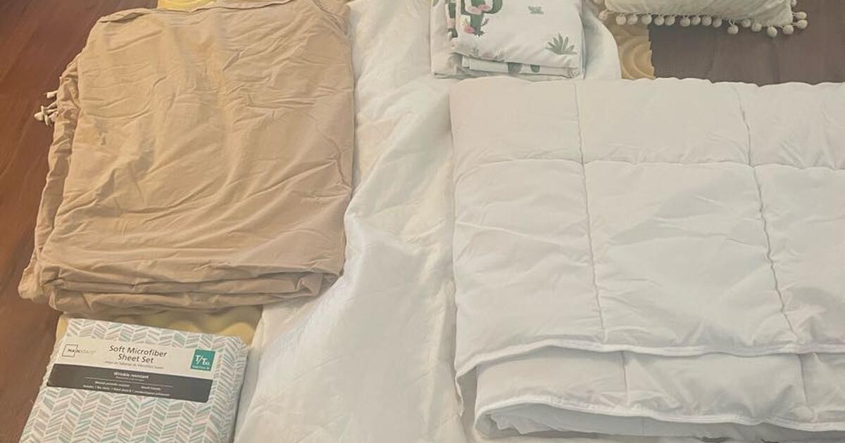 Dorm bedding for 100 in Tucson, AZ Finds — Nextdoor