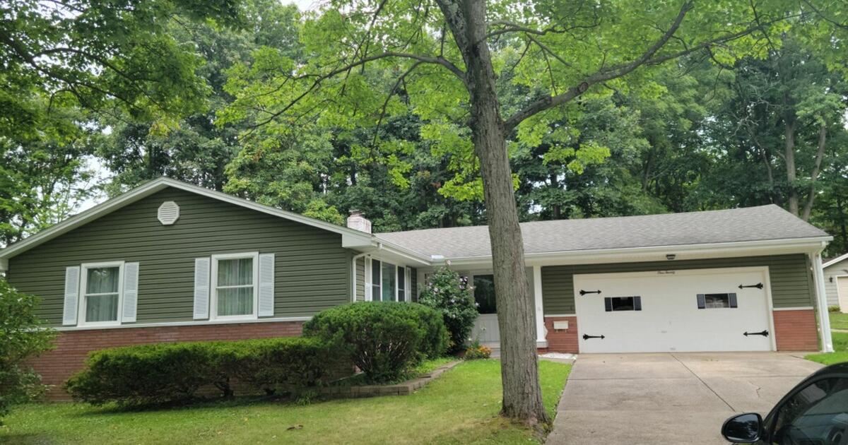 Canfield ranch for sale by owner, 3 br, 1.5 bth for 299000 in Canfield