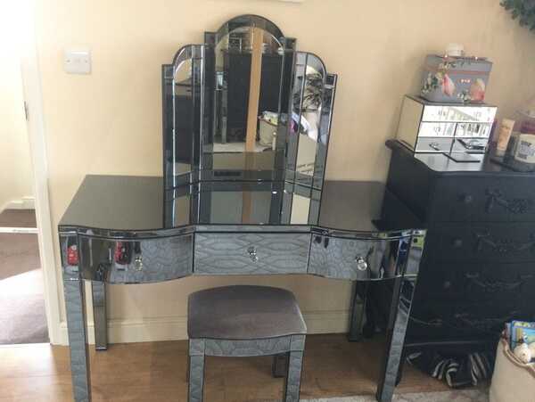 Argos Home Canzano Mirrored 3 Drawer Dressing Table Set 497 7184