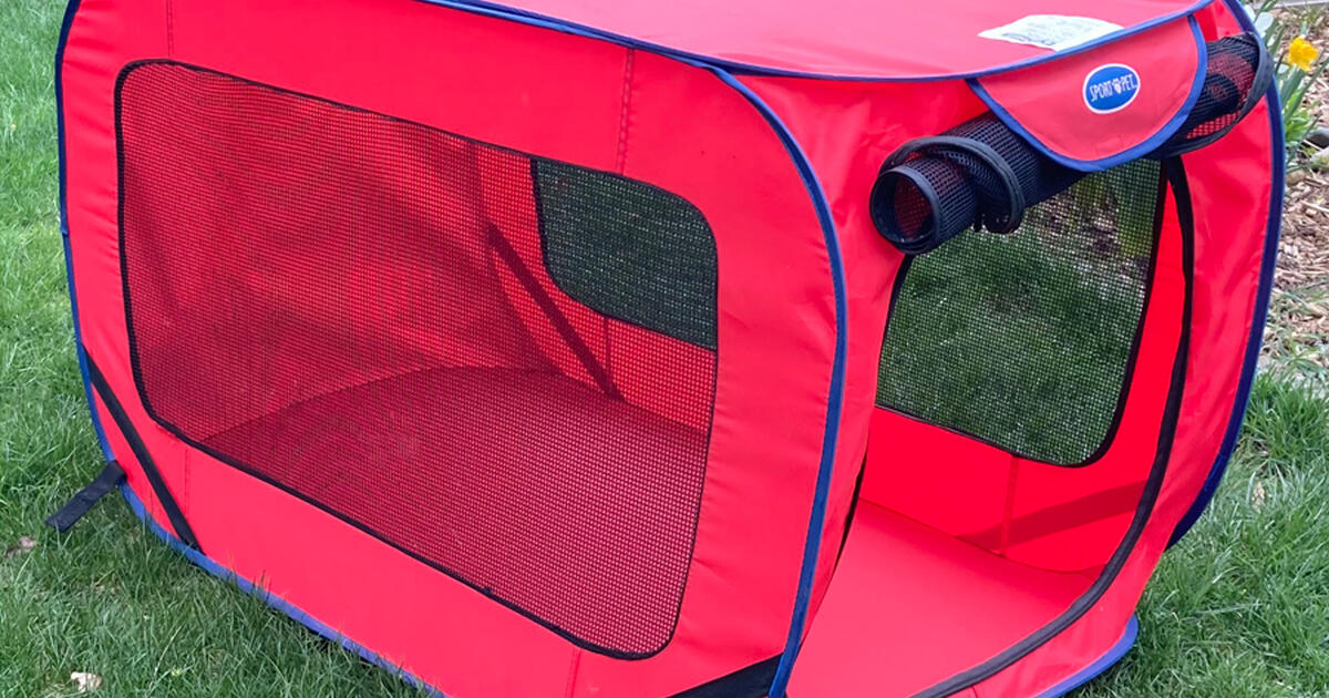 Dog Kennel SportPet Soft Kennel for Free in Milwaukee, WI For Sale