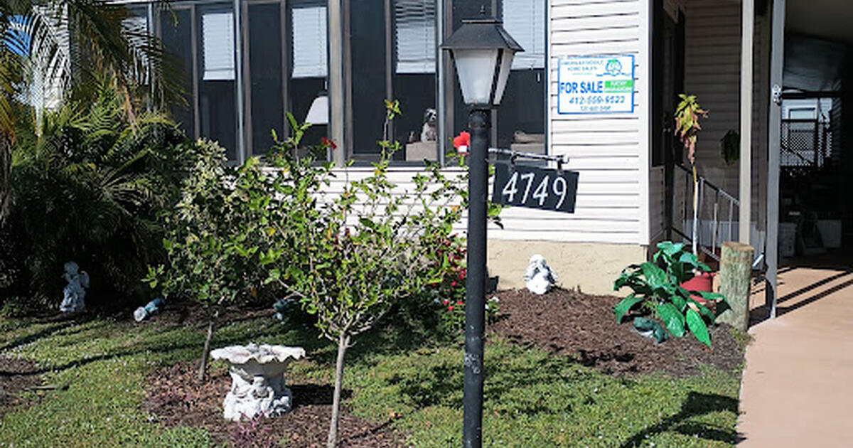 Cozy home For Sale in Pinelake Gardens & Estates for 125000 in Stuart, FL Finds — Nextdoor