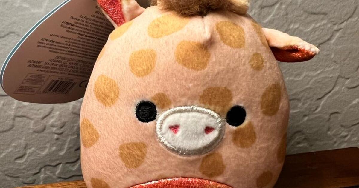 squishmallow valentine giraffe