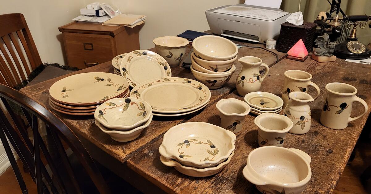 Emerson Creek Dishes for Free in Roanoke, VA For Sale & Free — Nextdoor