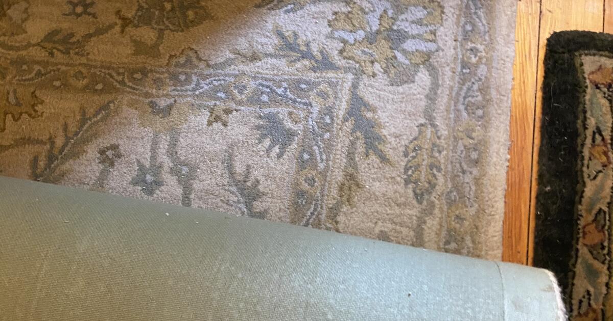 Free 5 by 8 rug for Free in Pawtucket, RI Finds — Nextdoor